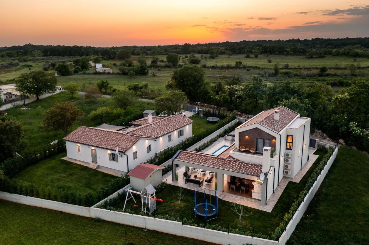Villa Nobu Mali Vareški Exterior foto