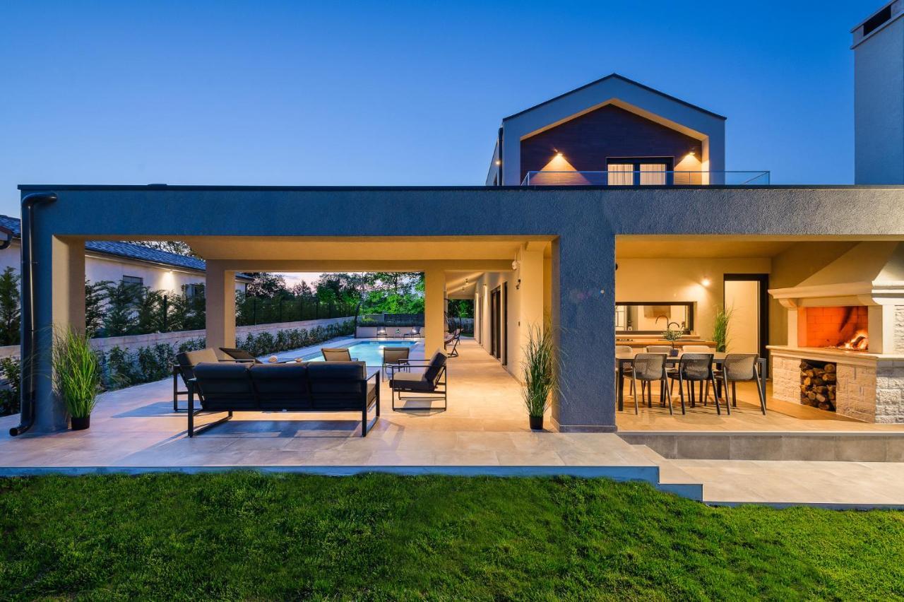 Villa Nobu Mali Vareški Exterior foto